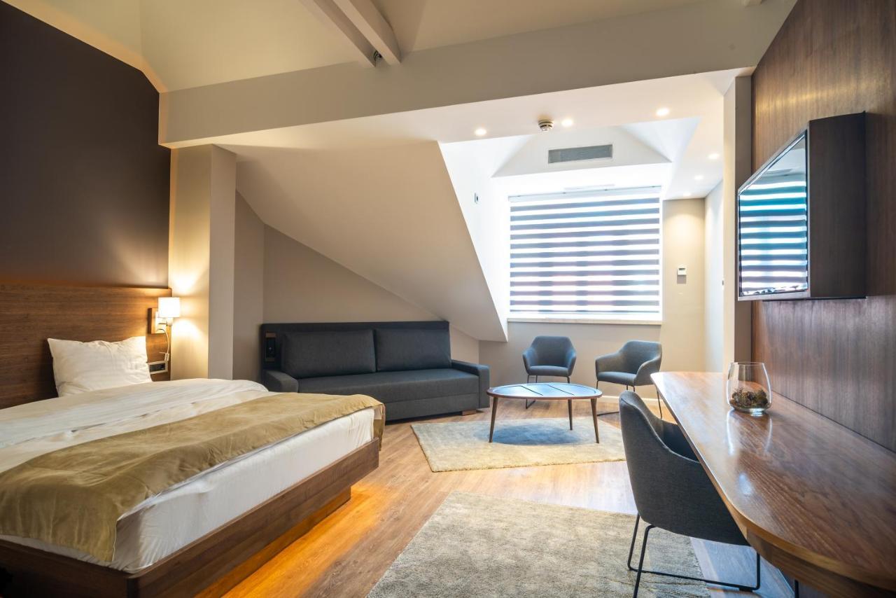 Emilia Bed & Breakfast 4*